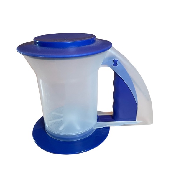 Tupperware Kitchen Euc Tupperware Siftnstyle Flour Sifter Poshmark